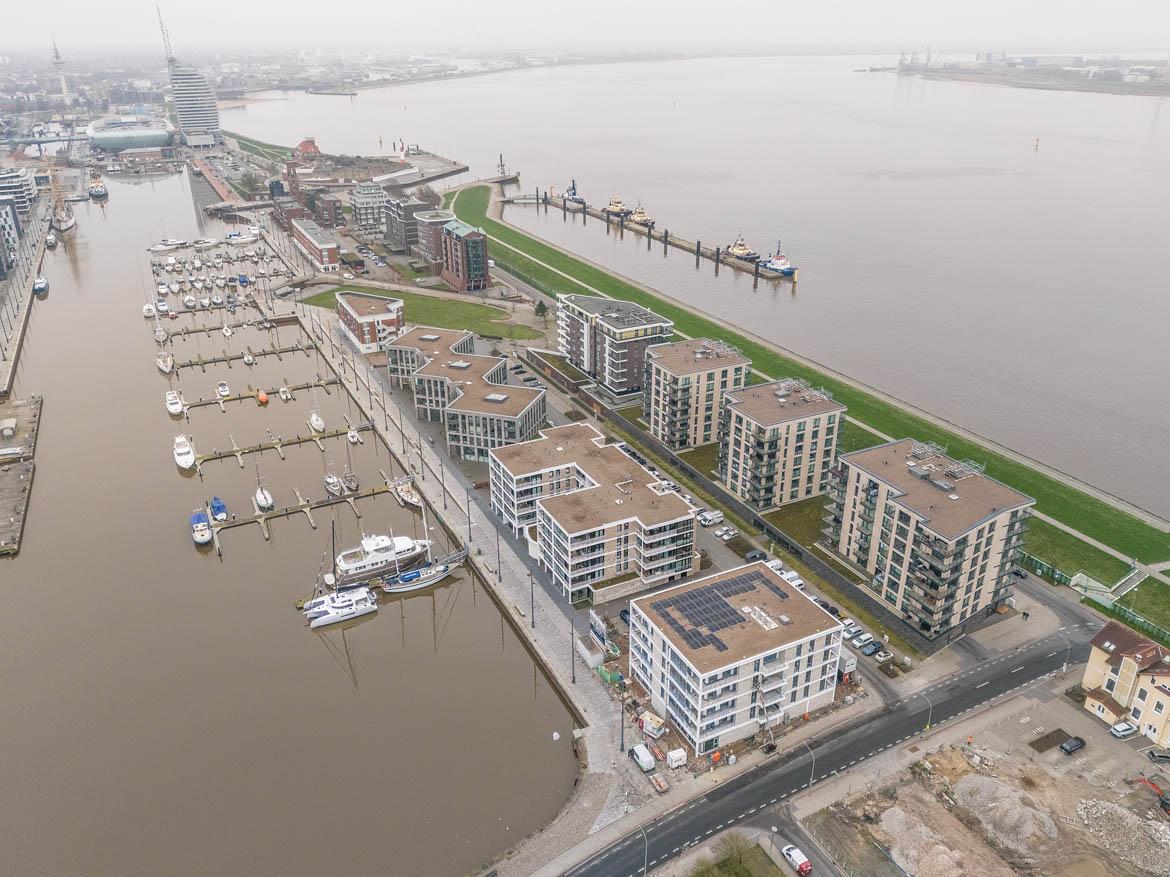 Panorama 2: Modernes Wohnen am Hafenbecken