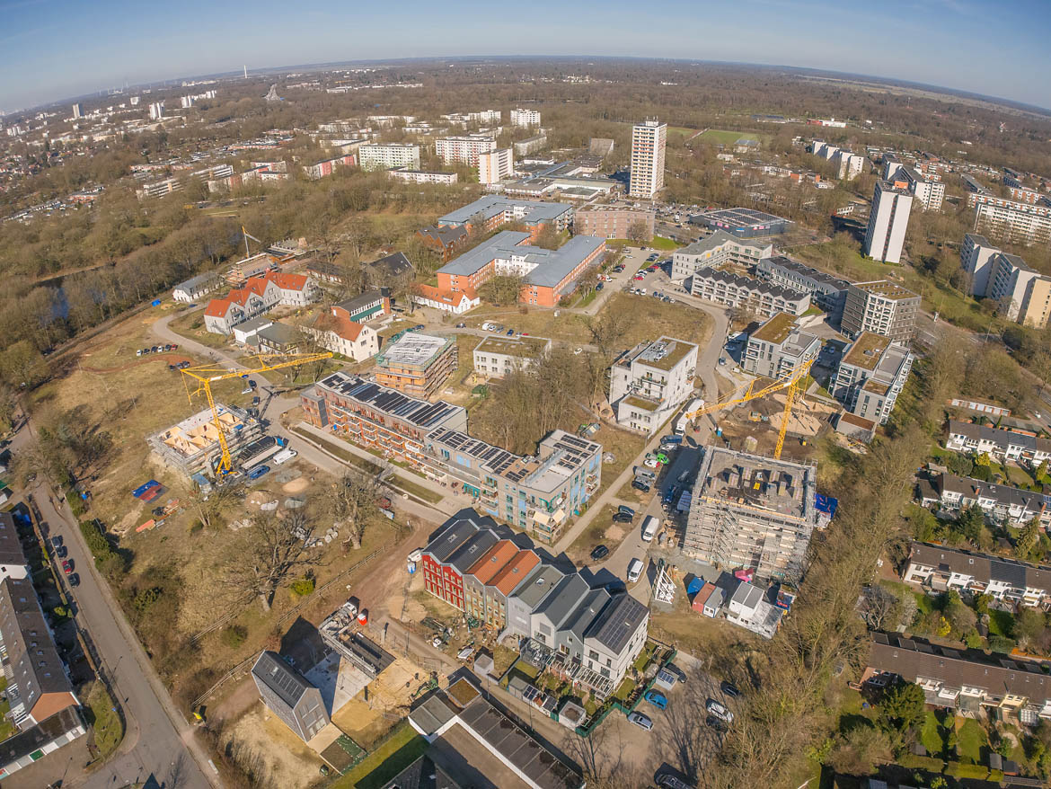 Ellener Hof: Baufortschritt der neuen Wohnhäuser in Holzbauweise