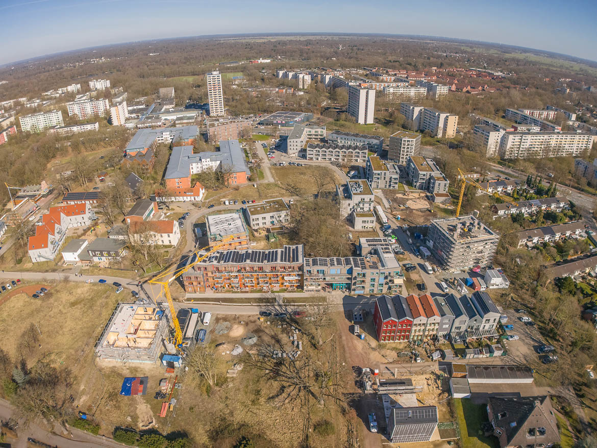 Ellener Hof: Baufortschritt der neuen Wohnhäuser in Holzbauweise