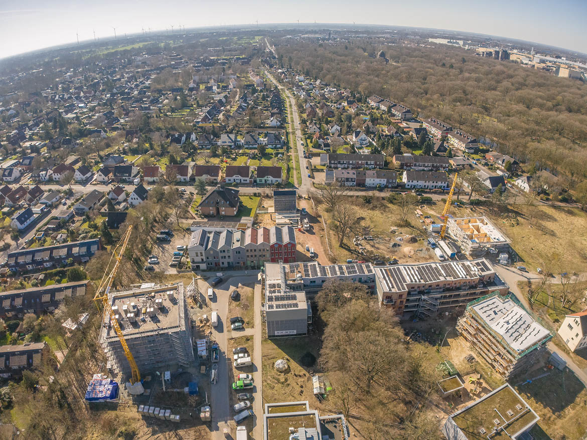 Ellener Hof: Baufortschritt der neuen Wohnhäuser in Holzbauweise